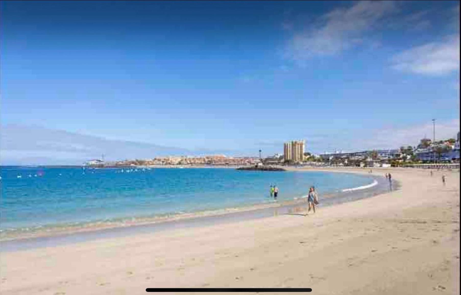 Los Cristianos Vistas Al Mar Y Cerca De La Playa Exterior photo